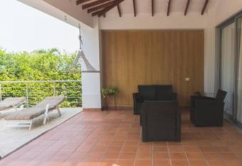 Alquiler de quinta villa sol has rooms with a private hot tub