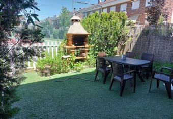 Chalet urbano en Salamanca has Balcony rooms