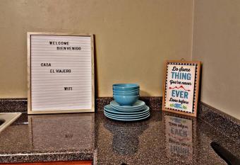 Casa Viajero - 2 Rooms, Entire House has Balcony rooms