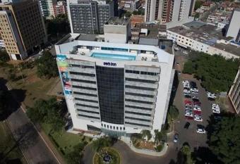 COBERTURA/DUPLEX 70 m   NO MELHOR HOTEL TAGUATINGA has Balcony rooms