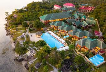 H Resort - The Coral Cliff has Balcony rooms