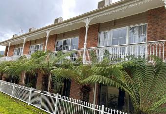 Barrass s John Bright Motor Inn allows 18 year olds to book a room