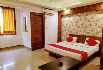 Hotel Abhinav Royal has Balcony rooms
