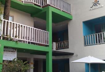 MR Holidays Hotel has Smoking/Balcony rooms