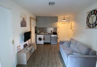 Appart T2 / 4 personnes - Les pieds dans l   eau has Balcony rooms