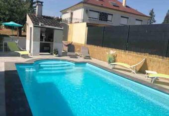 Maison des vignes has Balcony rooms