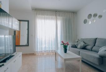 Vivienda Tur  stica Sunbeach-Xilxes VT-42192-CS allows 18 year olds to book a room
