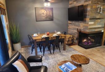 Ski-71 @Snowshoe Condo w/Loft. Slopes across the street! has Balcony rooms