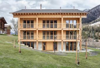 Berglodge Goms (Hotel) allows 18 year olds to book a room