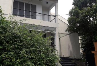 Mango Tree Villa has Balcony rooms