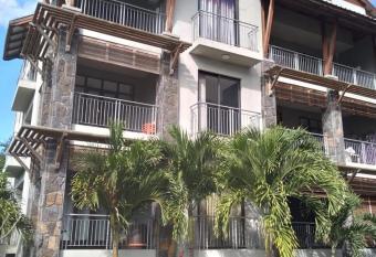 West terraces apartment 14 flic en flac has Balcony rooms