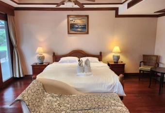 Phoenix Golf 10bed room luxury house has Smoking/Balcony rooms