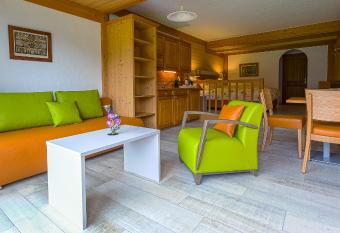 Studios Bellevue allows 18 year olds to book a room