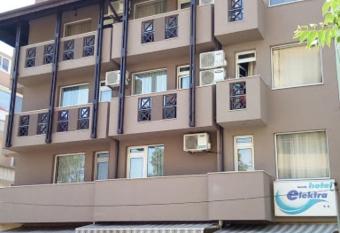 Hotel Electra has Balcony rooms