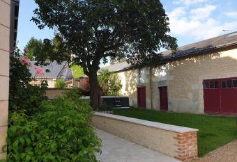 La Louisiane has Balcony rooms