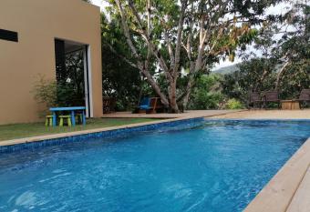 Alojamiento completo en el mejor clima de Colombia allows 18 year olds to book a room