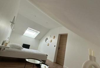 Chambres dans Maison neuve au style chic et boh  me has Balcony rooms