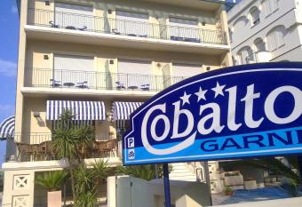 Hotel Cobalto has Balcony rooms