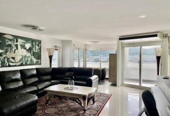 Luxury Penthouse with Island view has Balcony rooms