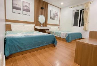 Thai Duong Hotel has Balcony rooms