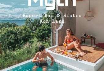 Myth Koh Larn resort bar and bistro has Balcony rooms