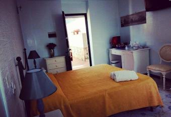B&B Appartamenti l Anfora allows 18 year olds to book a room