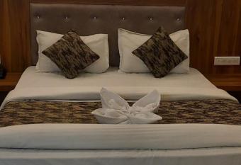 Hotel avenue villa has Balcony rooms