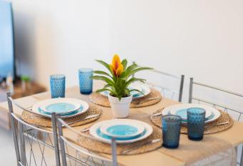 Art of xenia!maisonette in Chalkidiki! allows 18 year olds to book a room