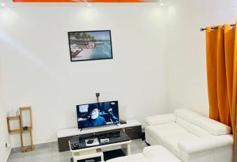 Calavi-deluxe has Balcony rooms