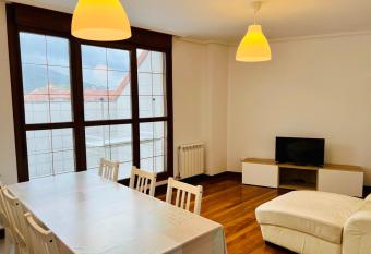 Excelente apartamento con garaje y piscina has Balcony rooms