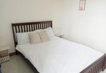 Cozy room near city center has Balcony rooms