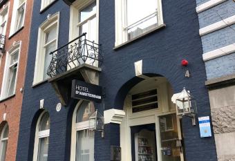 Hotel D Amsterdam Leidsesquare allows 18 year olds to book a room