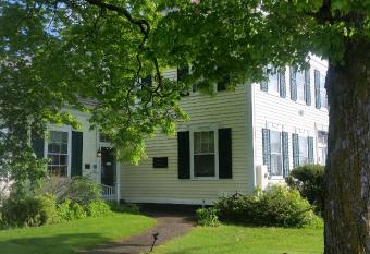 Strong House Inn allows 18 year olds to book a room