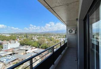 Excelente departamento con vista a la monta  a allows 18 year olds to book a room