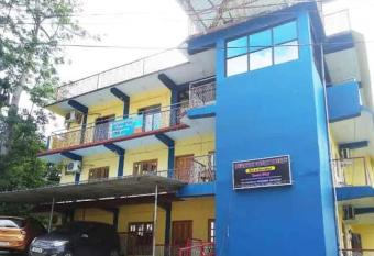 OCEANS BREEZE has Balcony rooms