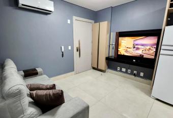 Loft Fam  lia c/ 2 Quartos e Lava e Seca no Vertigo has Balcony rooms