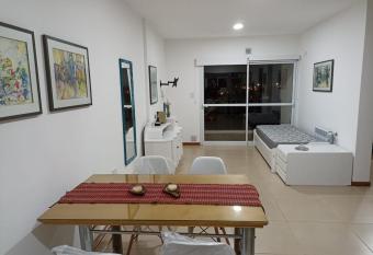 Los Mumos con cochera has Balcony rooms