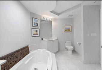 (null) has Balcony rooms