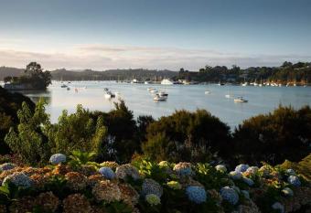 Ferry Landing has Balcony rooms