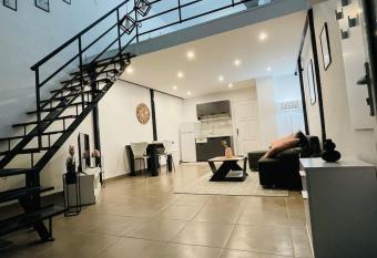 Leos Dream Apartment allows 18 year olds to book a room