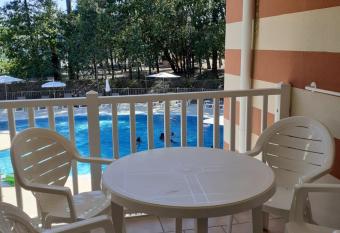 chez josette 300m de l ocean has Balcony rooms