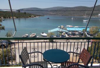 Guesthouse Celana has Balcony rooms