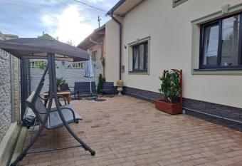 Mareto House has Balcony rooms