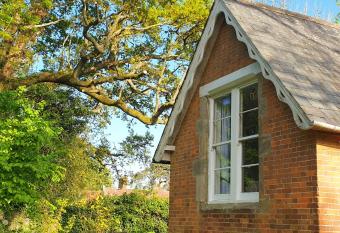 Janitor s Lodge has Balcony rooms