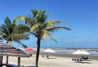 Kitnet Centro Mongagu   Beira Mar - com garagem allows 18 year olds to book a room