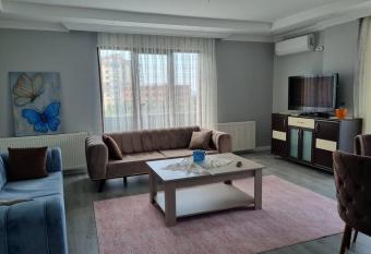 Denize yak  n kiral  k daire 3+1 / 140m   has Balcony rooms