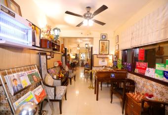 House Of Comfort Greater Noida Luxury has Balcony rooms