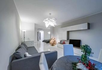 Appartamento Diamante allows 18 year olds to book a room