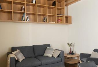 Volta Antini has Balcony rooms