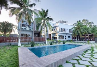 Serenity Residences & Spa - Kokrobite Beach allows 18 year olds to book a room